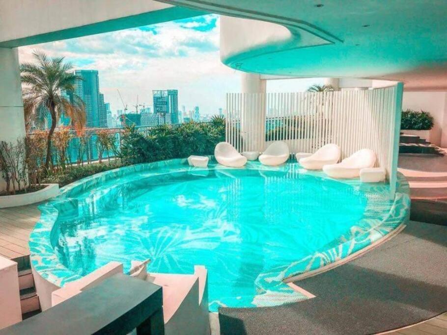 Aveline Suites Elite Rockwell View Acqua Private Residences Near Rockwell Makati Manila Exterior photo